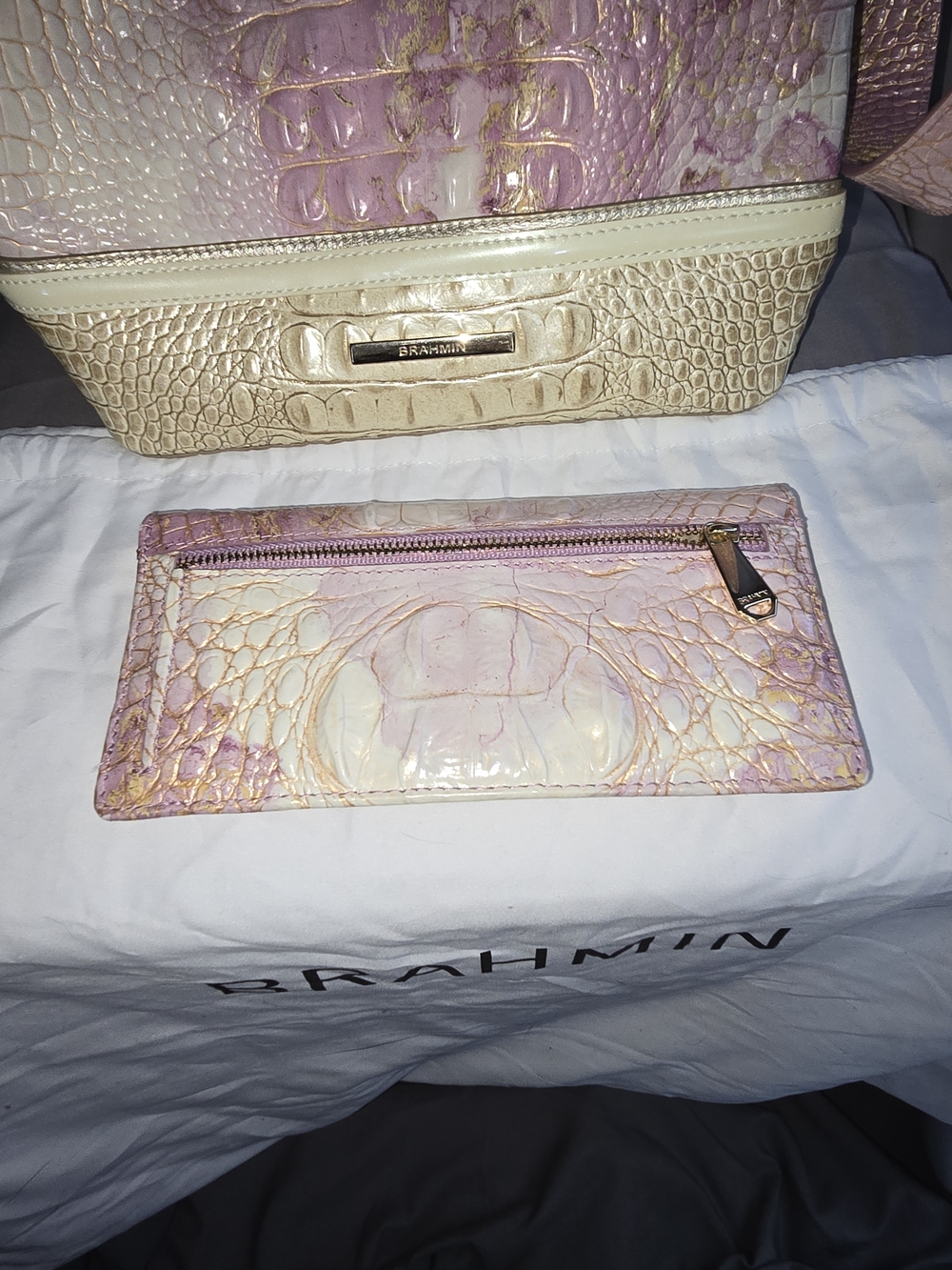 Brahmin Pink Cream Croc-Embossed Leather Bucket Bag & Wallet - Picture 3 of 9